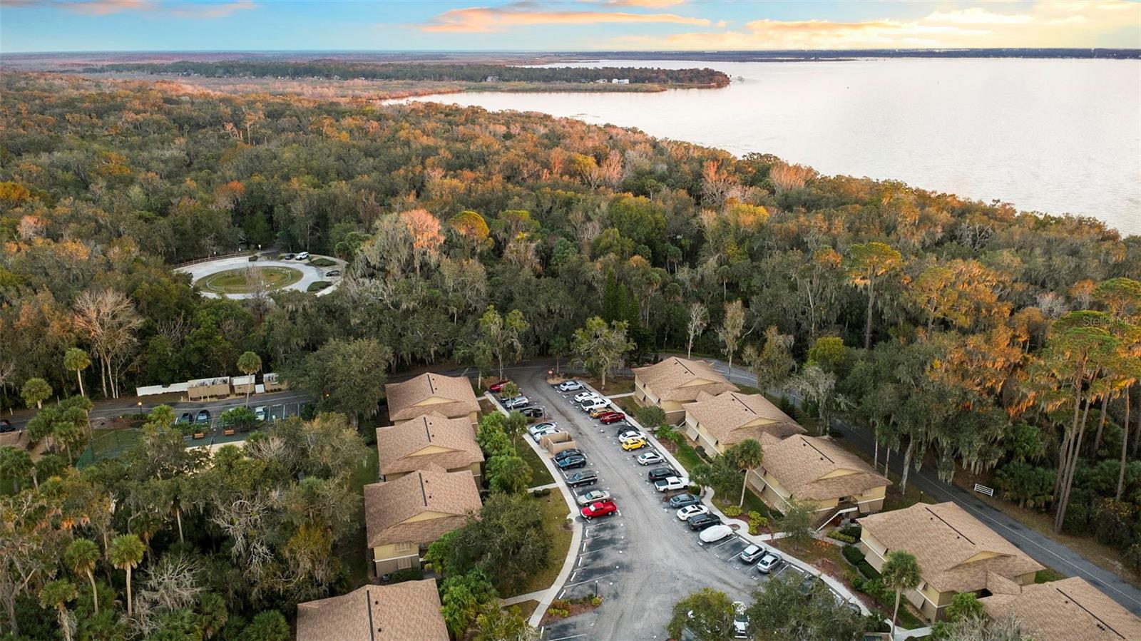 Image 11 of 44 For 120 Hibiscus Woods Court 15c