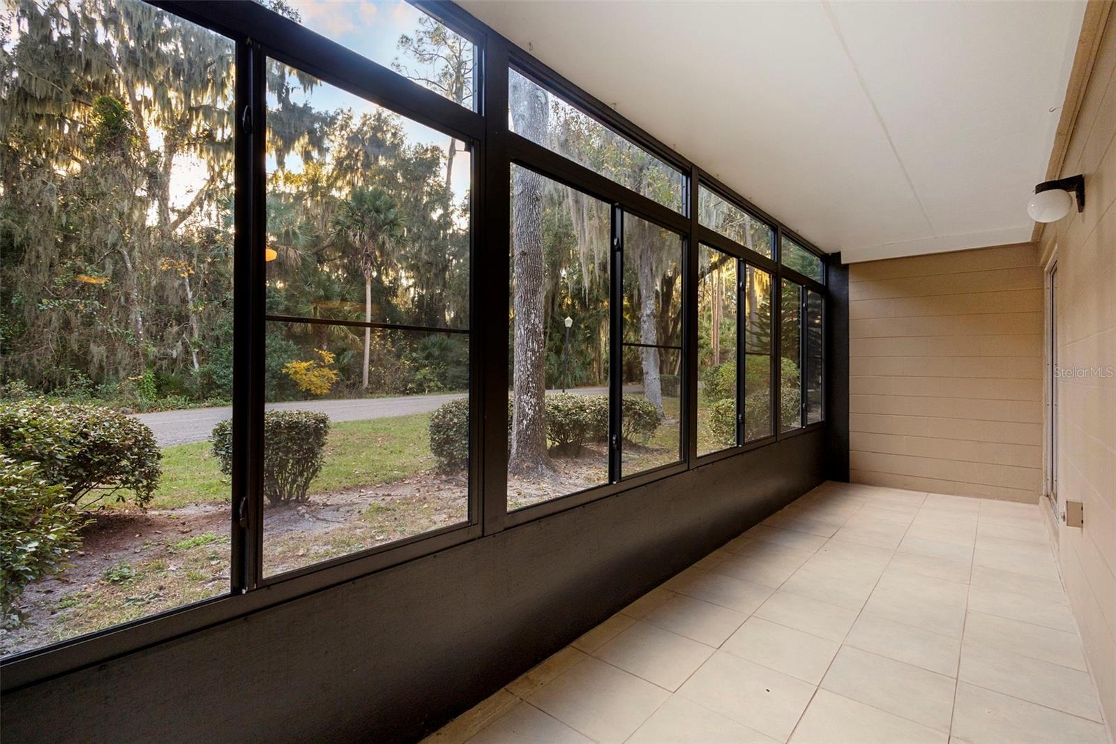 Image 3 of 44 For 120 Hibiscus Woods Court 15c