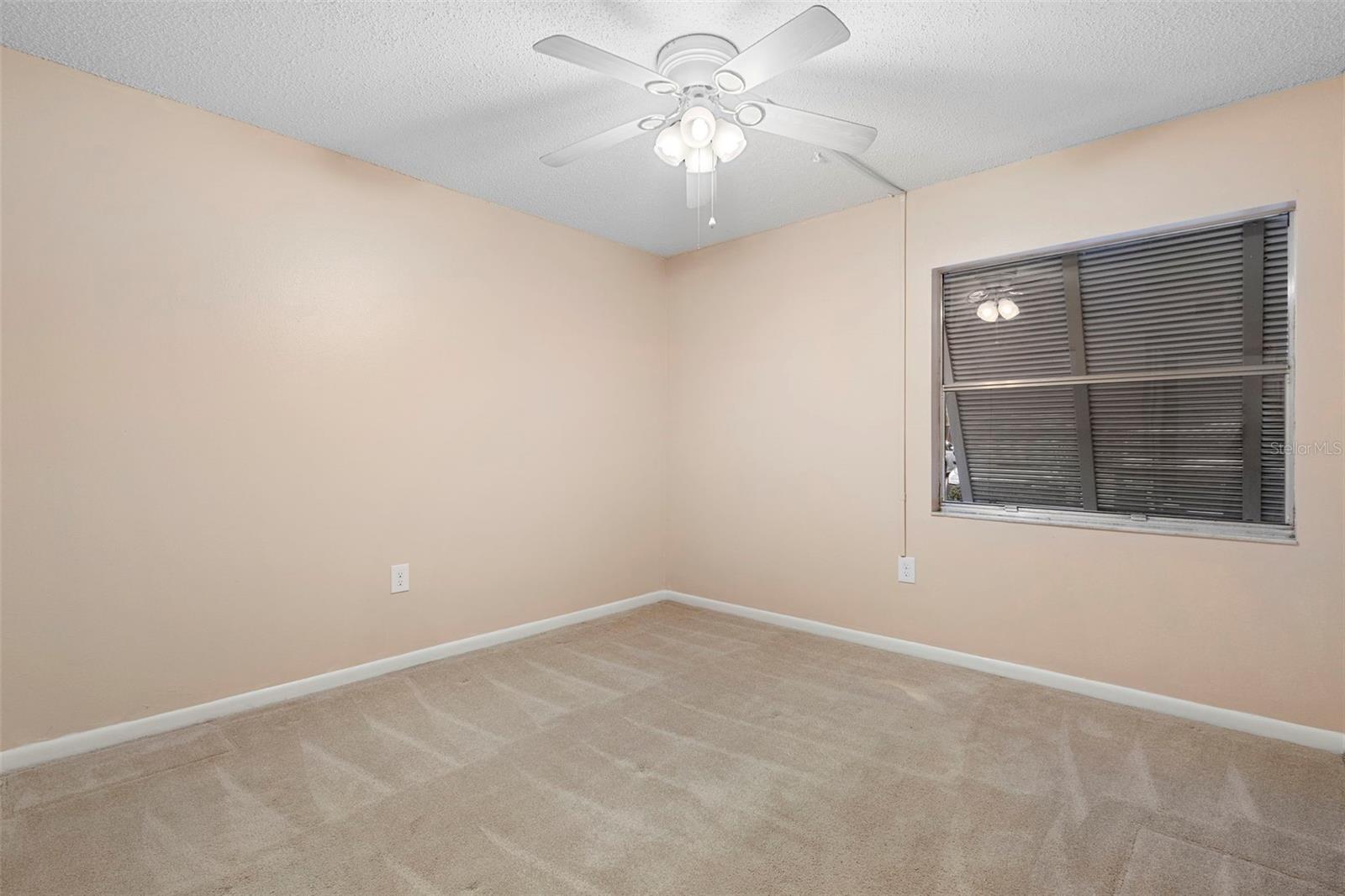 Image 32 of 44 For 120 Hibiscus Woods Court 15c