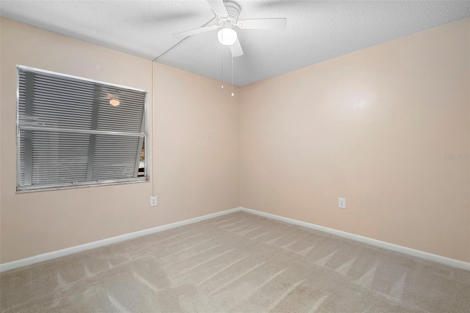 Image 36 of 44 For 120 Hibiscus Woods Court 15c