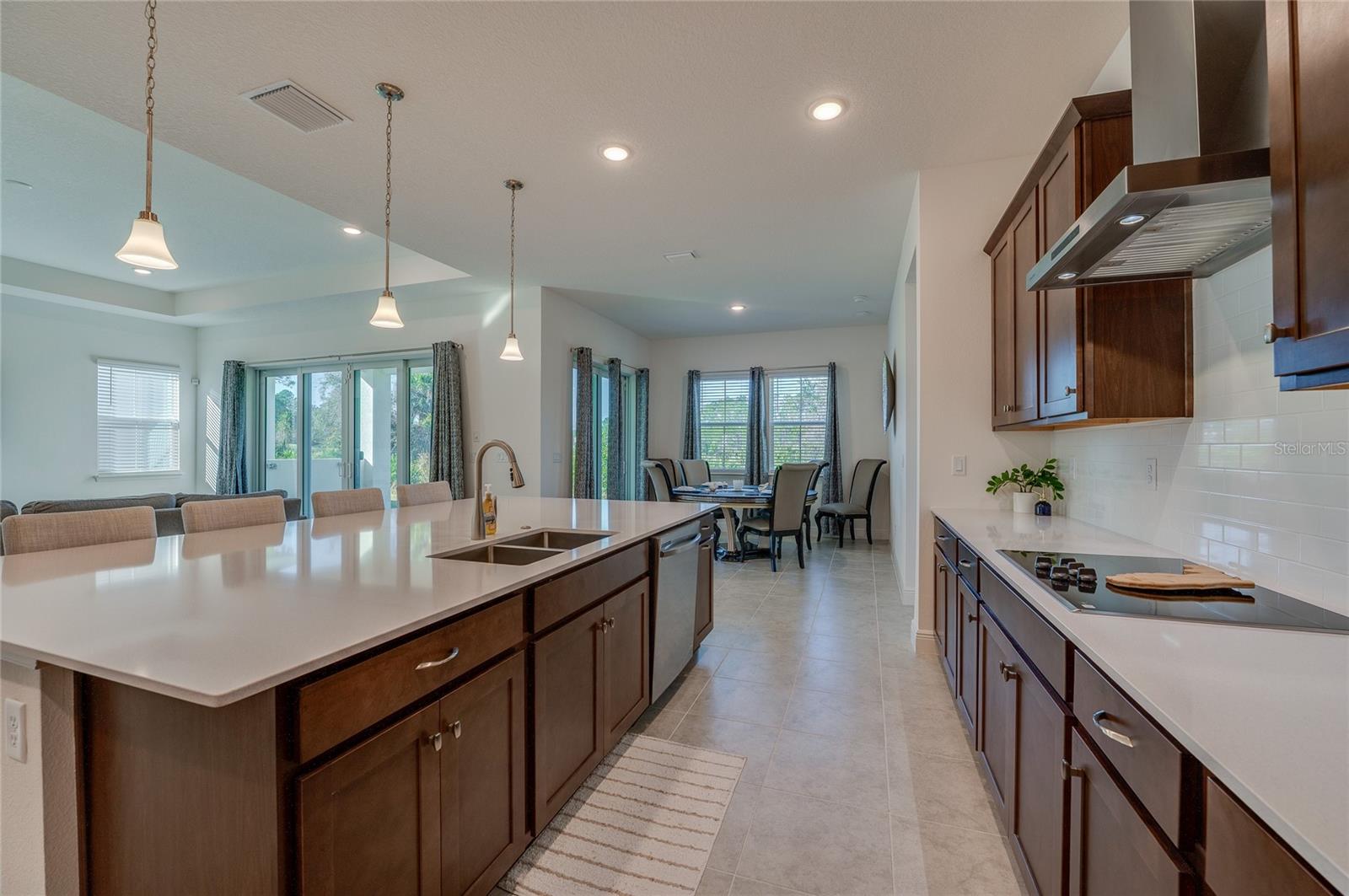 Image 13 of 52 For 1018 Flopshot Circle