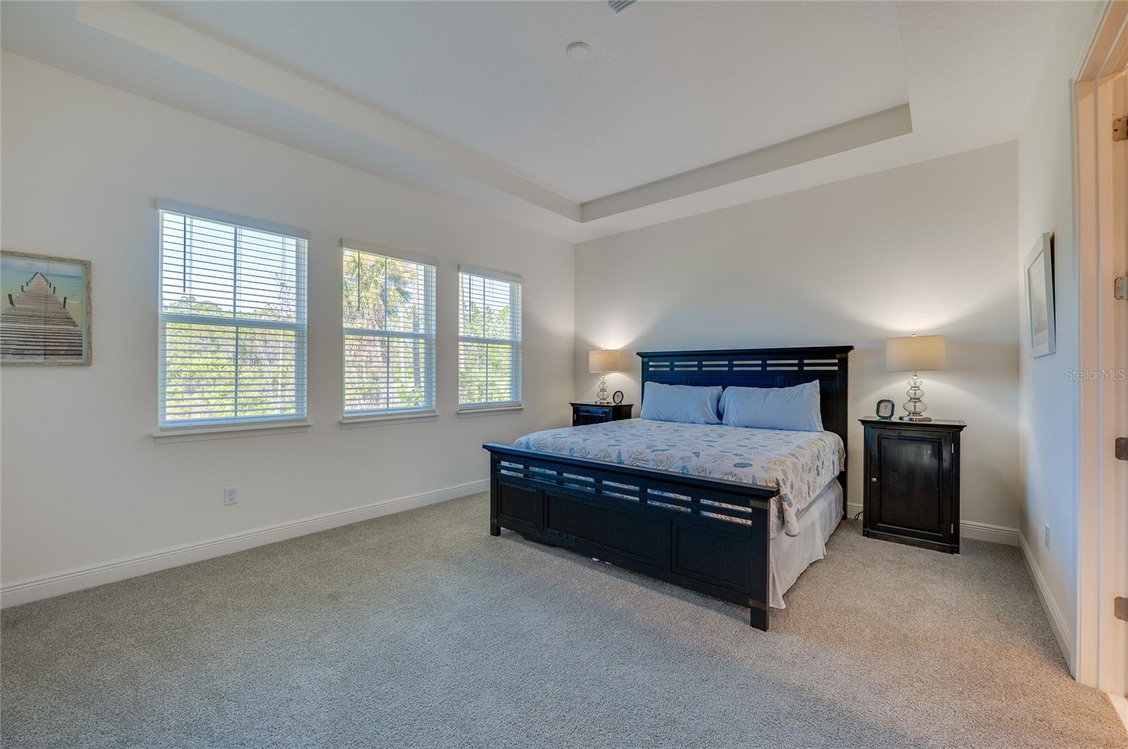 Image 19 of 52 For 1018 Flopshot Circle