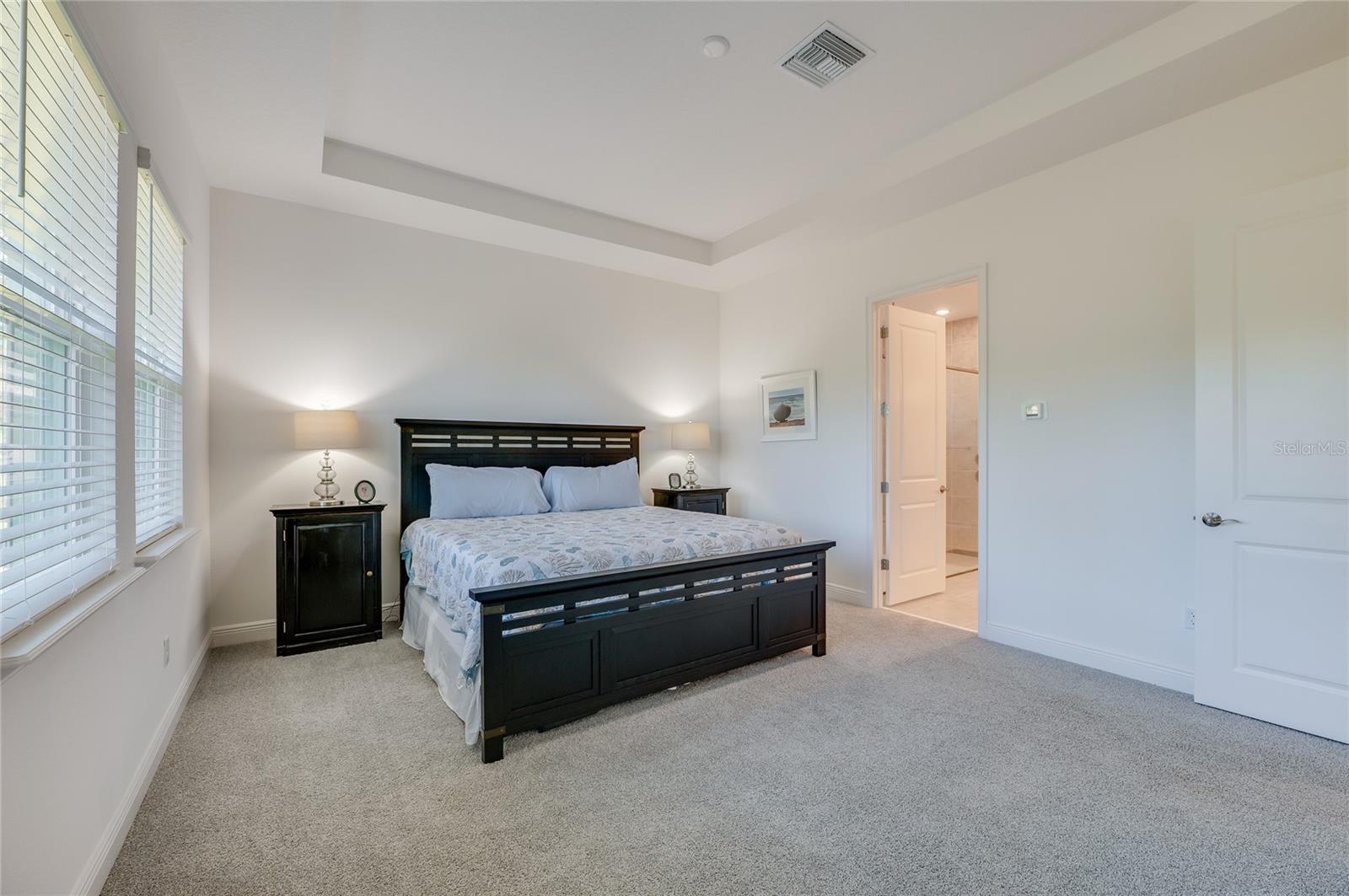 Image 20 of 52 For 1018 Flopshot Circle