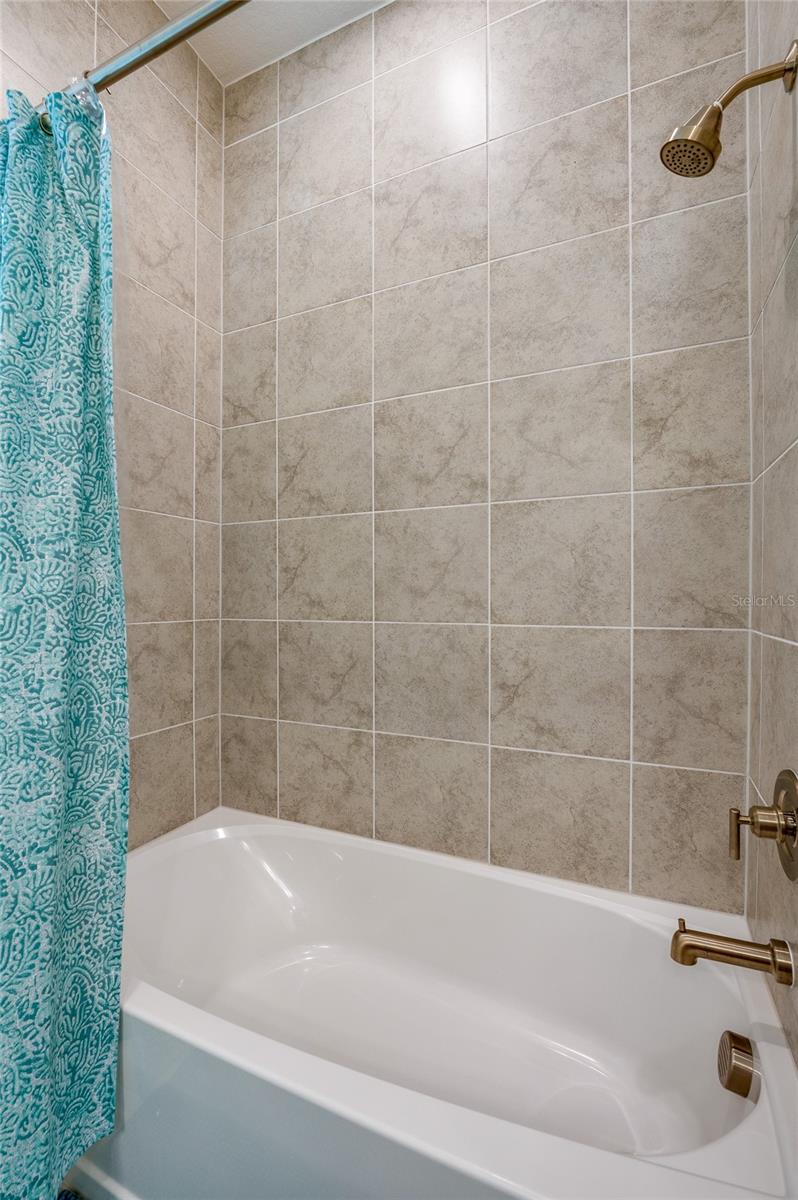 Image 30 of 52 For 1018 Flopshot Circle