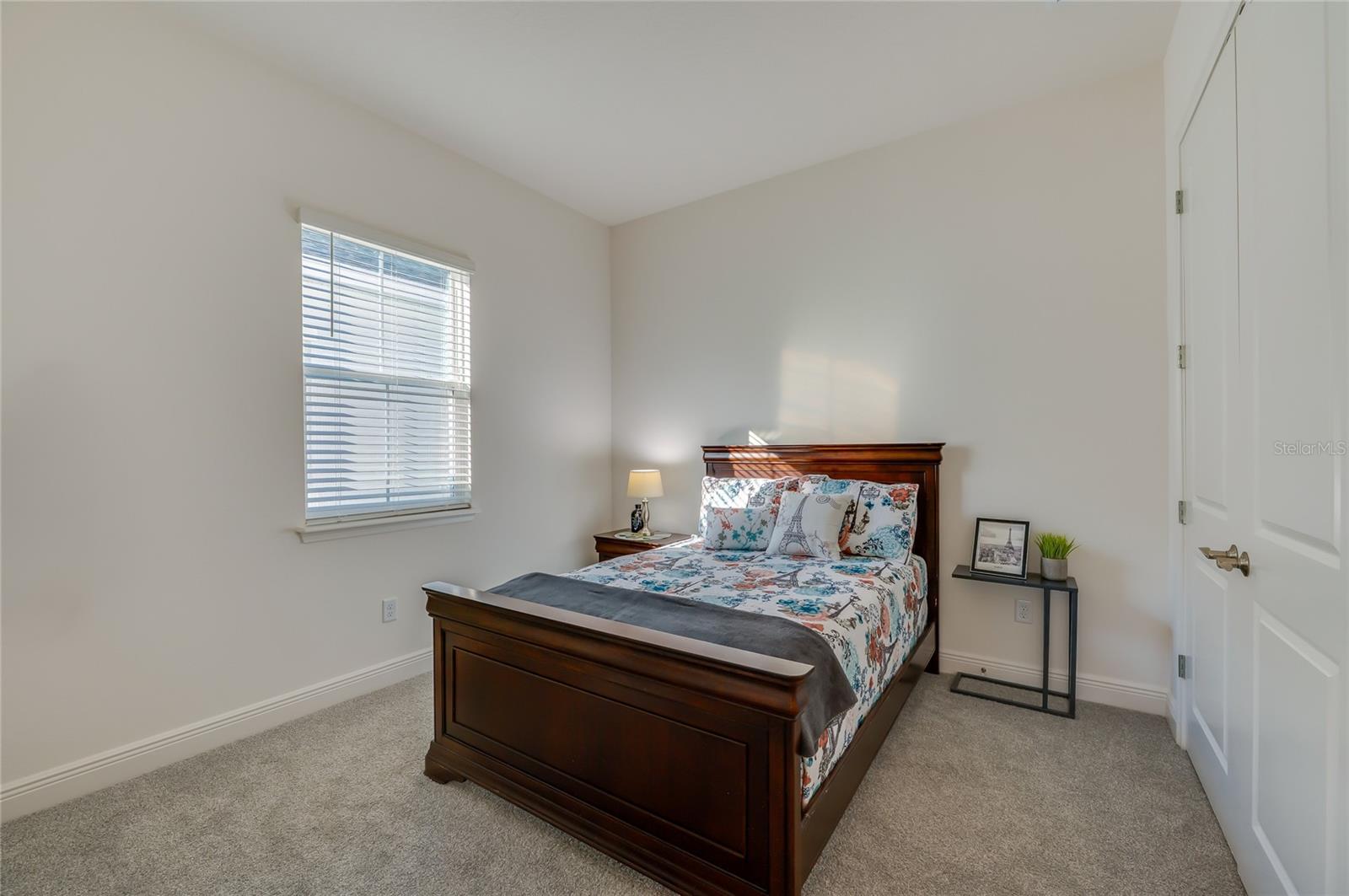 Image 31 of 52 For 1018 Flopshot Circle