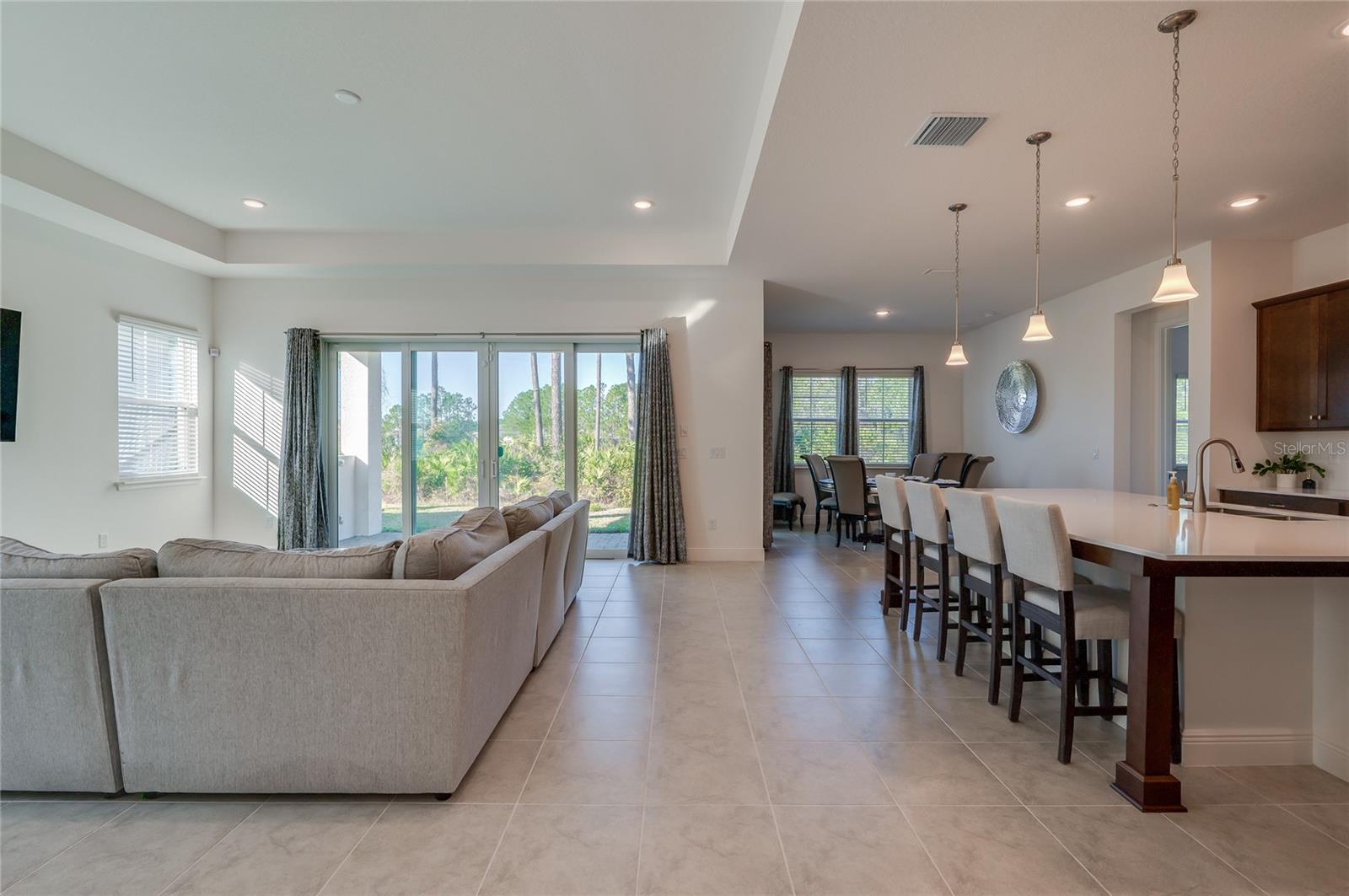 Image 9 of 52 For 1018 Flopshot Circle