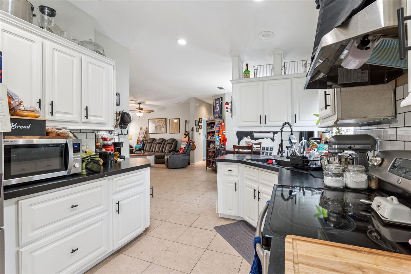 Image 9 of 53 For 3640 Hammock Road