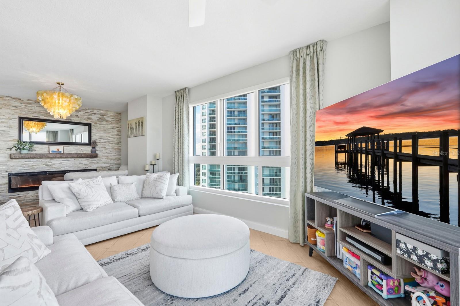 Image 13 of 74 For 231 Riverside Drive 1702