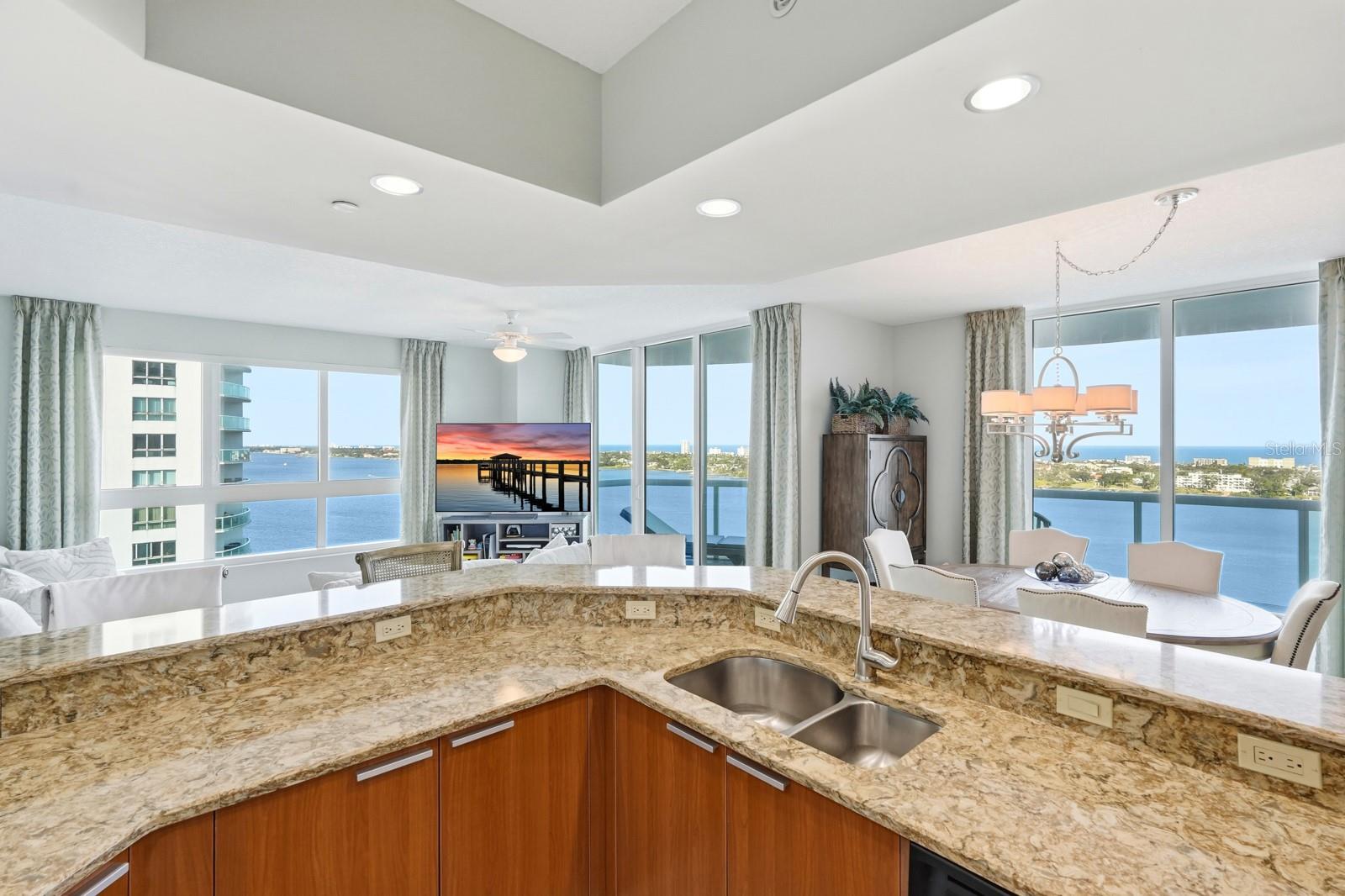 Image 22 of 74 For 231 Riverside Drive 1702