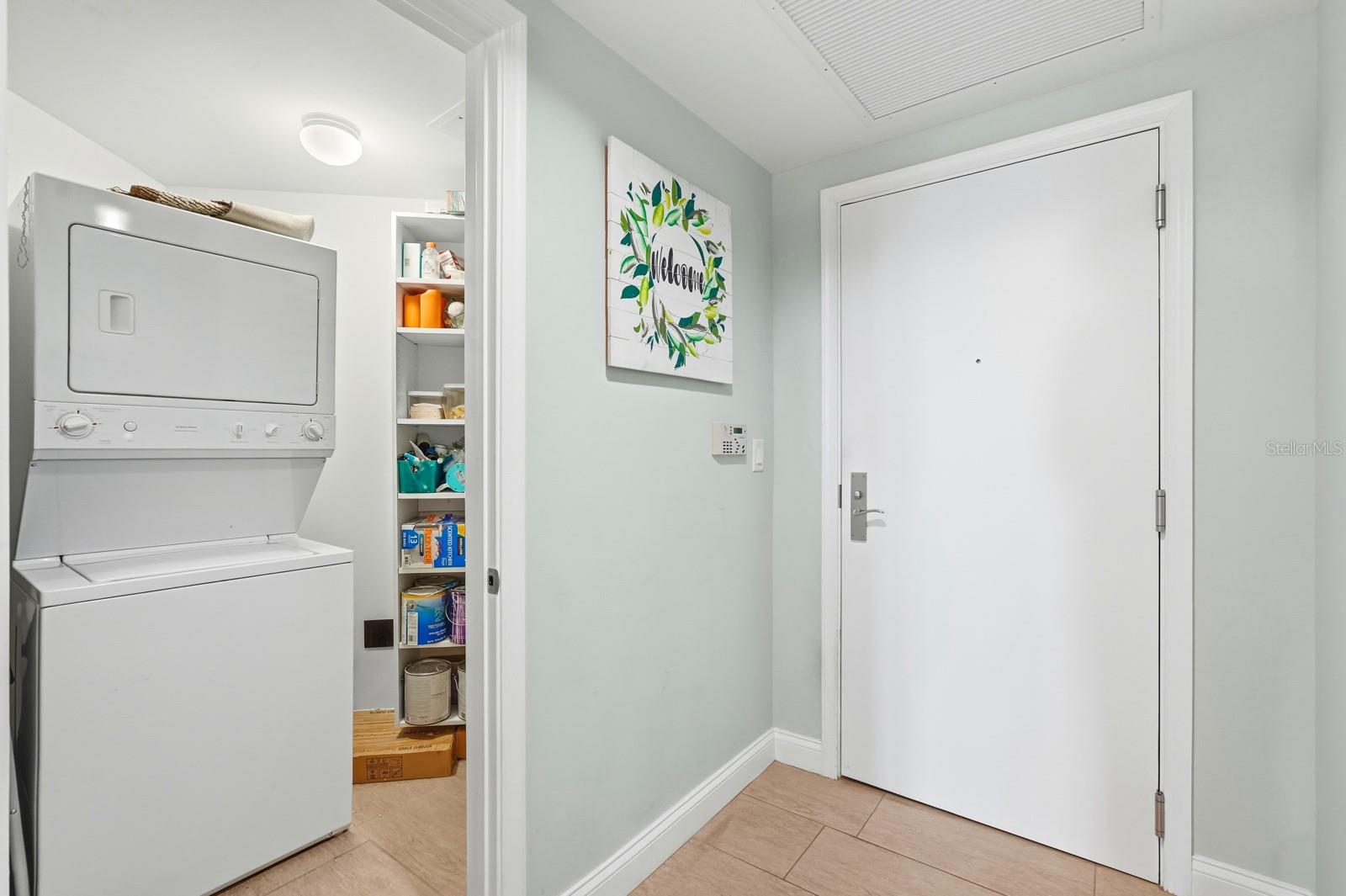 Image 35 of 74 For 231 Riverside Drive 1702