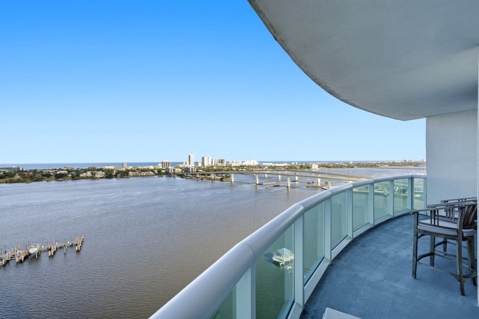 Image 38 of 74 For 231 Riverside Drive 1702