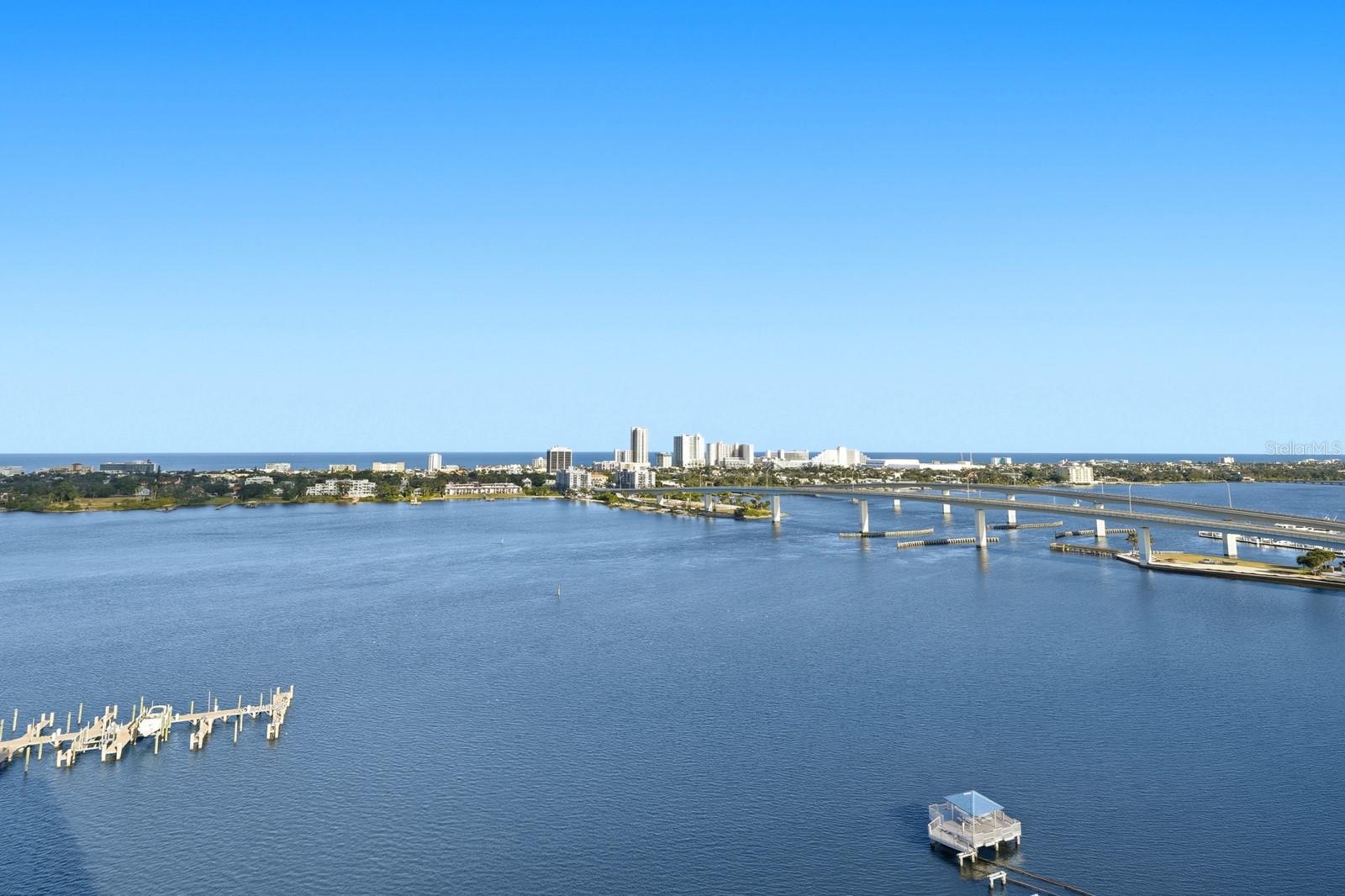 Image 41 of 74 For 231 Riverside Drive 1702