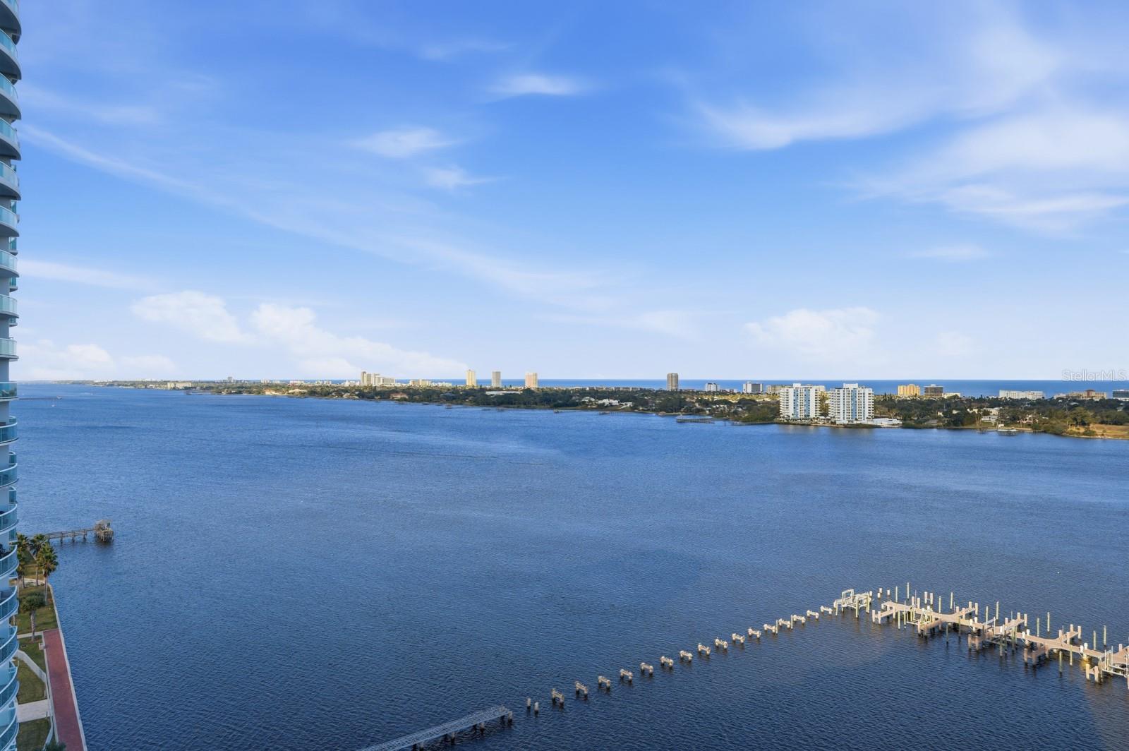 Image 42 of 74 For 231 Riverside Drive 1702