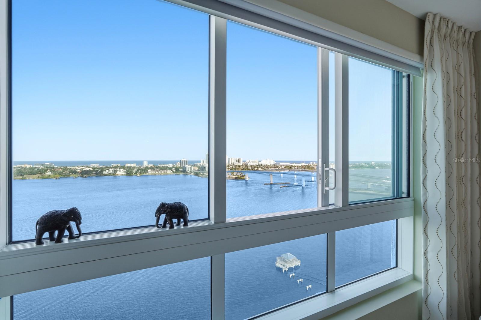 Image 45 of 74 For 231 Riverside Drive 1702