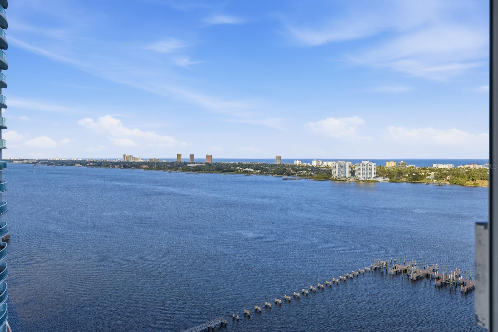 Image 46 of 74 For 231 Riverside Drive 1702