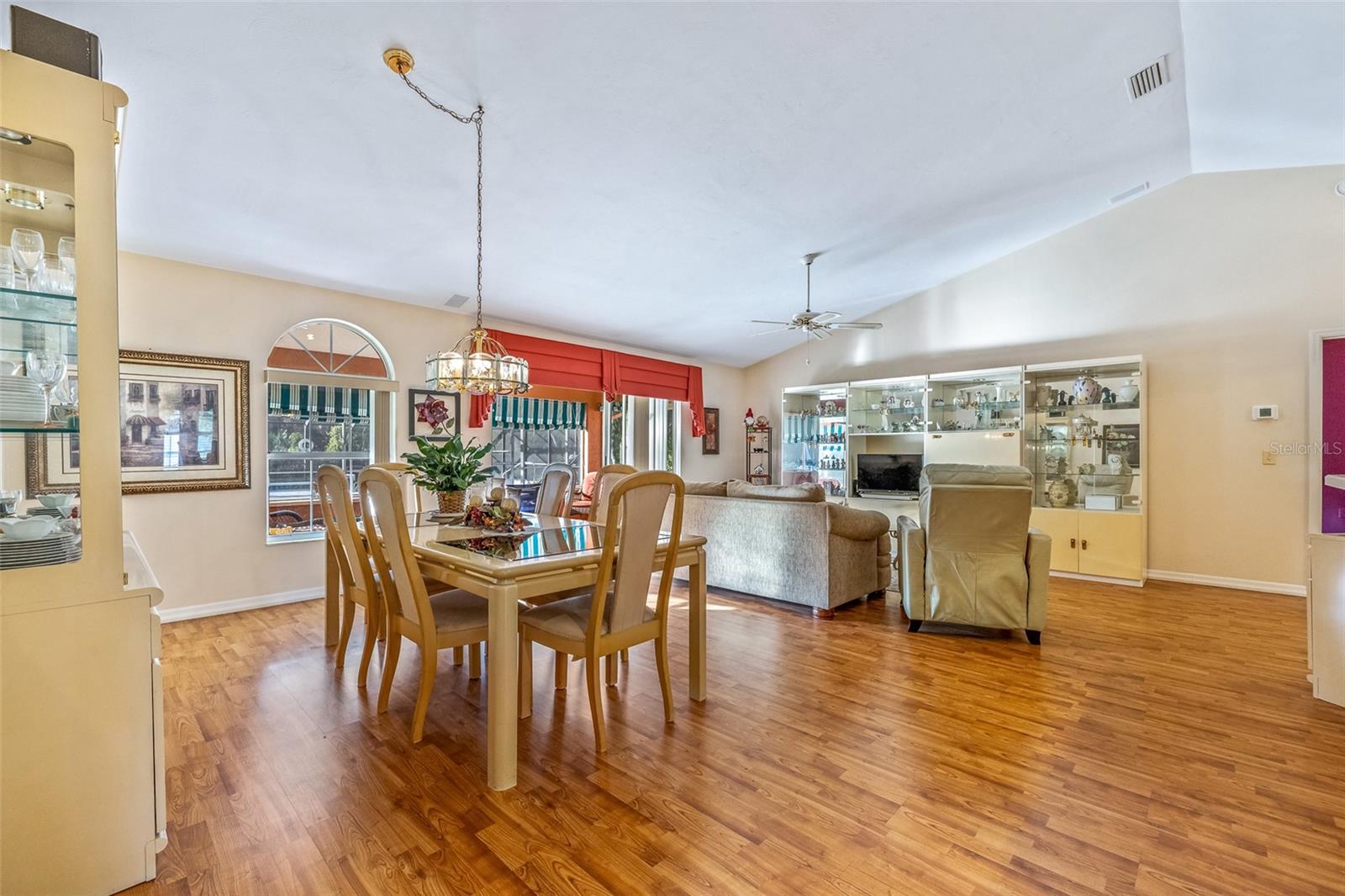 Image 8 of 40 For 5950 Broken Bow Lane