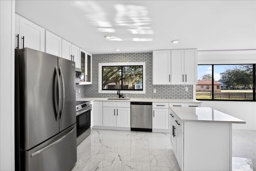 Image 14 of 28 For 37 Hickory Track Way