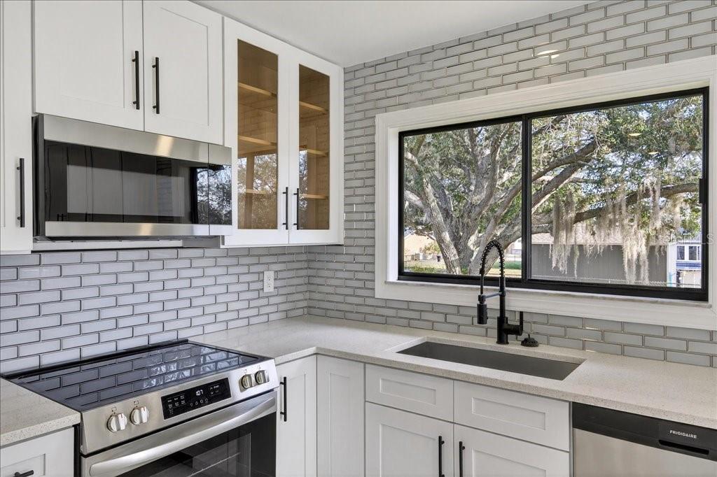 Image 15 of 28 For 37 Hickory Track Way