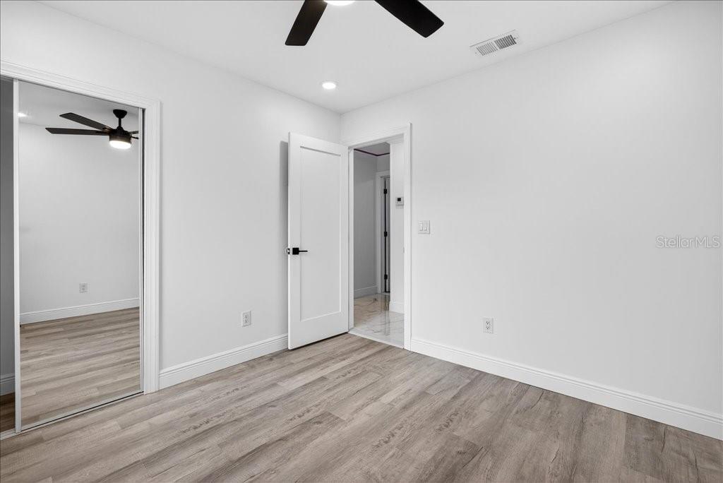 Image 24 of 28 For 37 Hickory Track Way