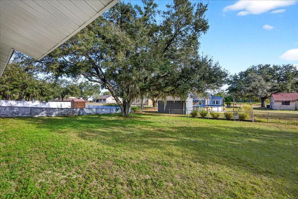 Image 5 of 28 For 37 Hickory Track Way