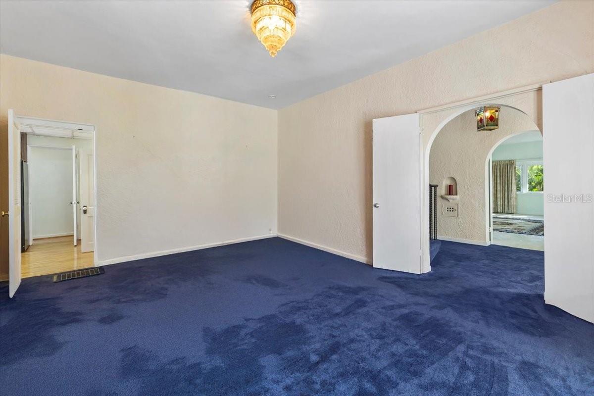 Image 11 of 92 For 1428 Halifax Avenue