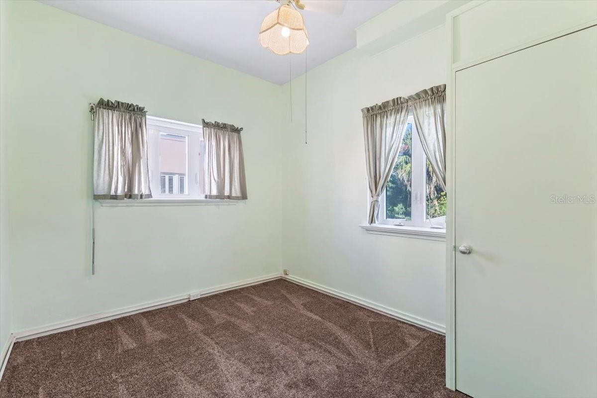 Image 19 of 92 For 1428 Halifax Avenue