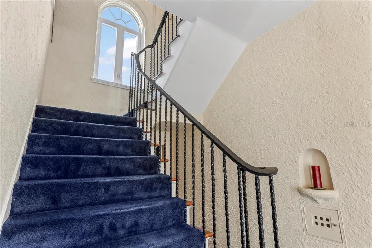 Image 4 of 92 For 1428 Halifax Avenue