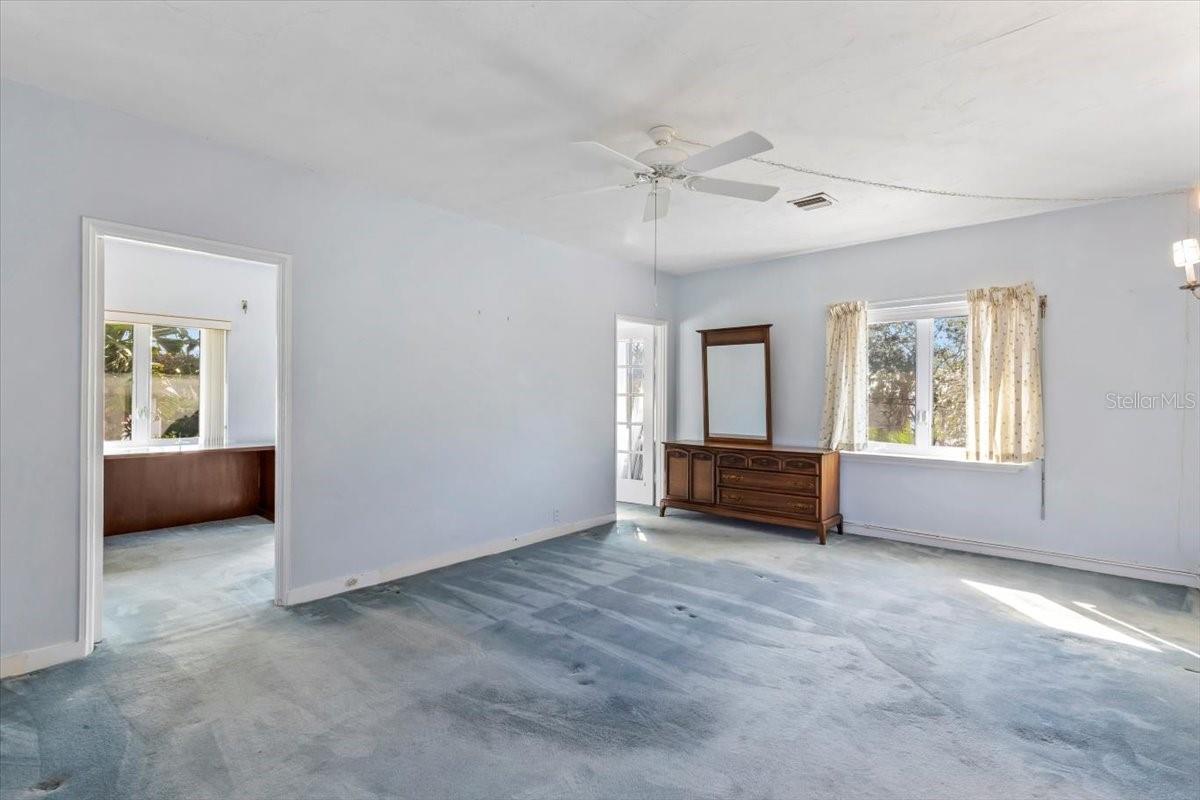 Image 42 of 92 For 1428 Halifax Avenue