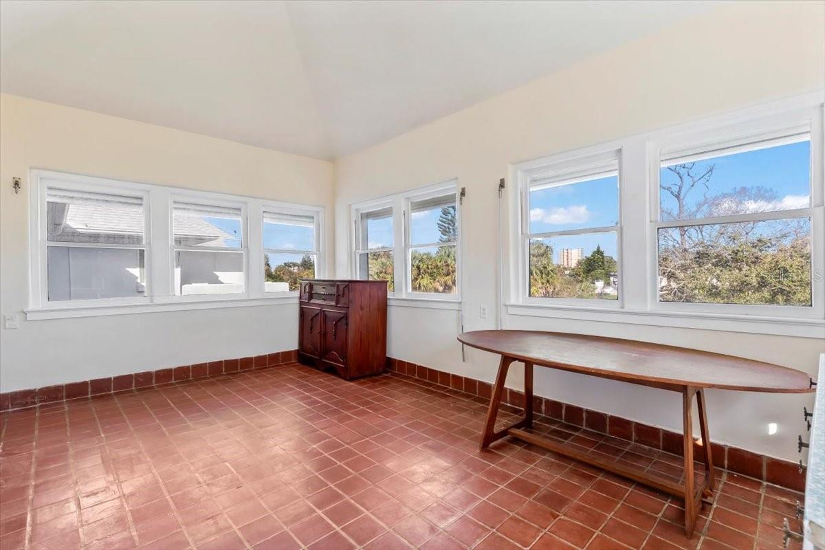 Image 51 of 92 For 1428 Halifax Avenue