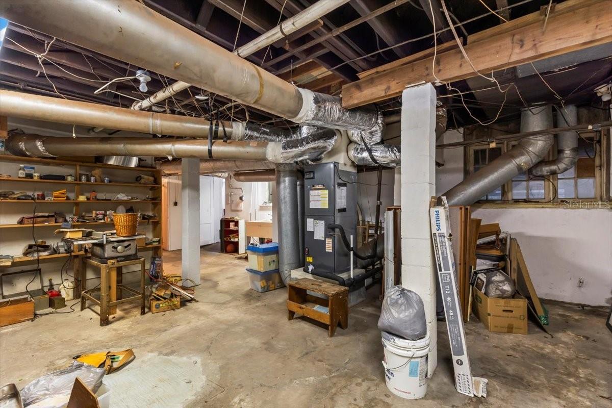 Image 54 of 92 For 1428 Halifax Avenue