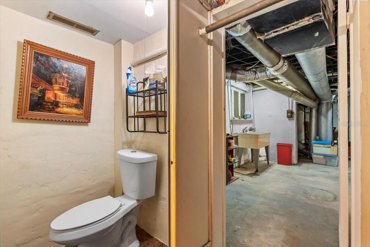 Image 57 of 92 For 1428 Halifax Avenue