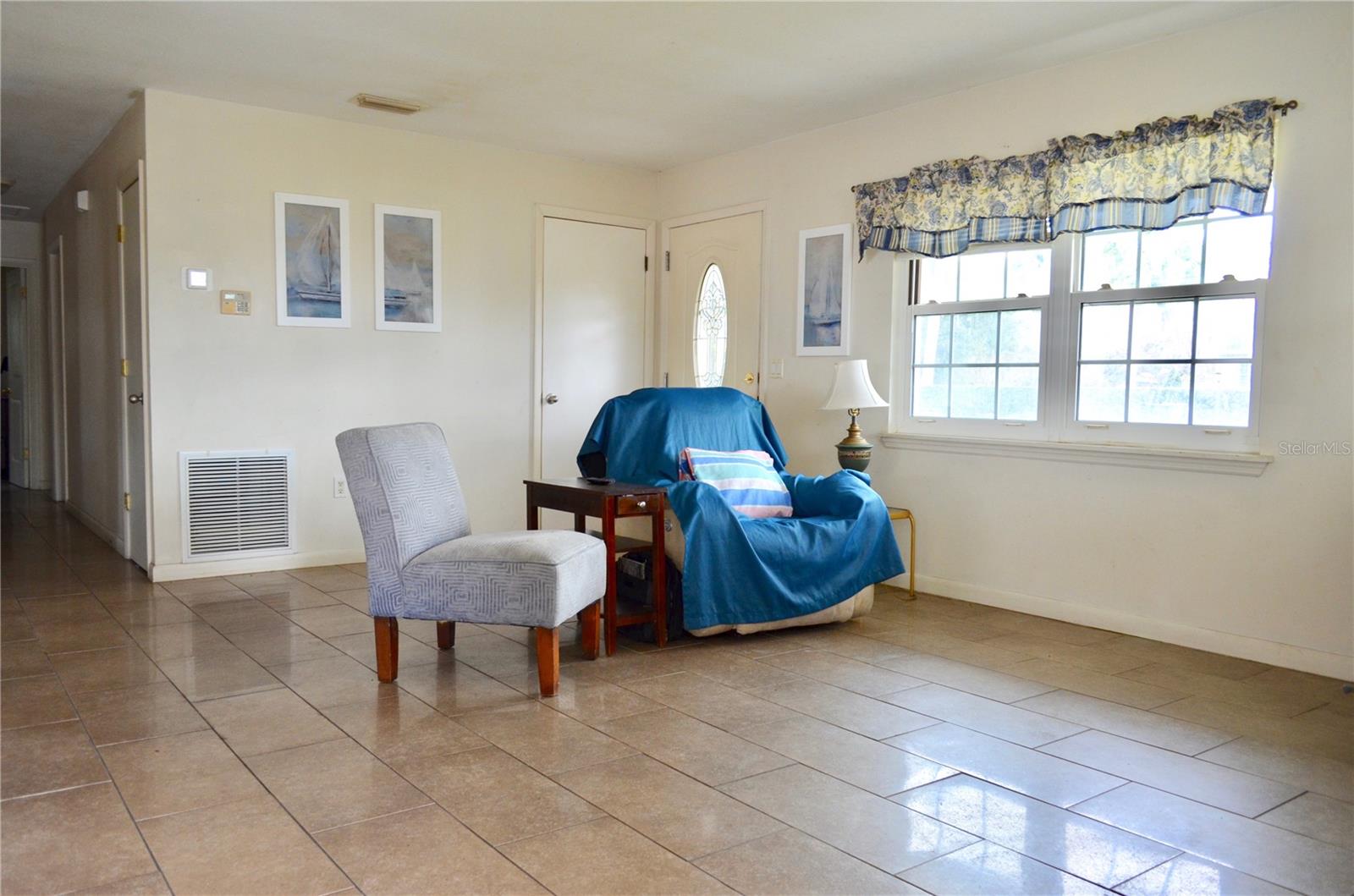 Image 2 of 12 For 2659 Alhambra Avenue