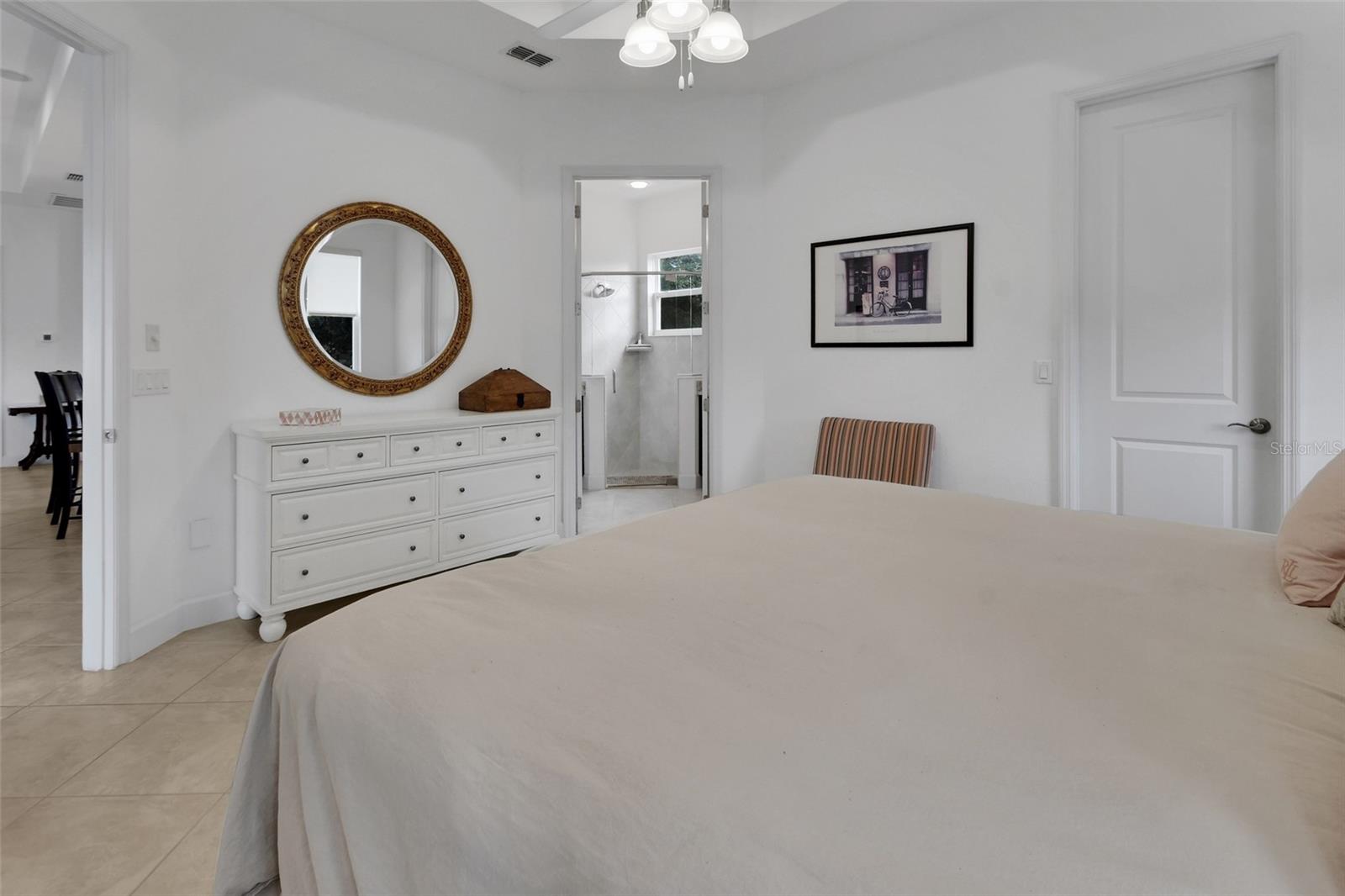 Image 15 of 56 For 308 Locksley Court