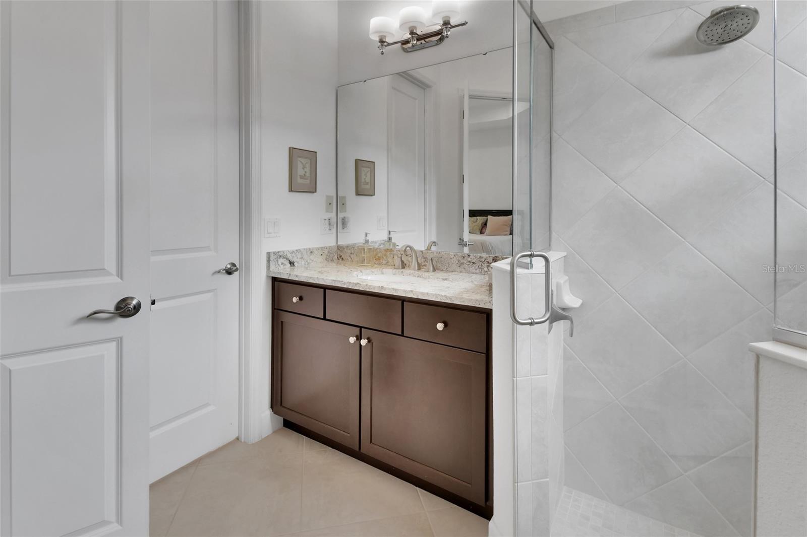 Image 18 of 56 For 308 Locksley Court