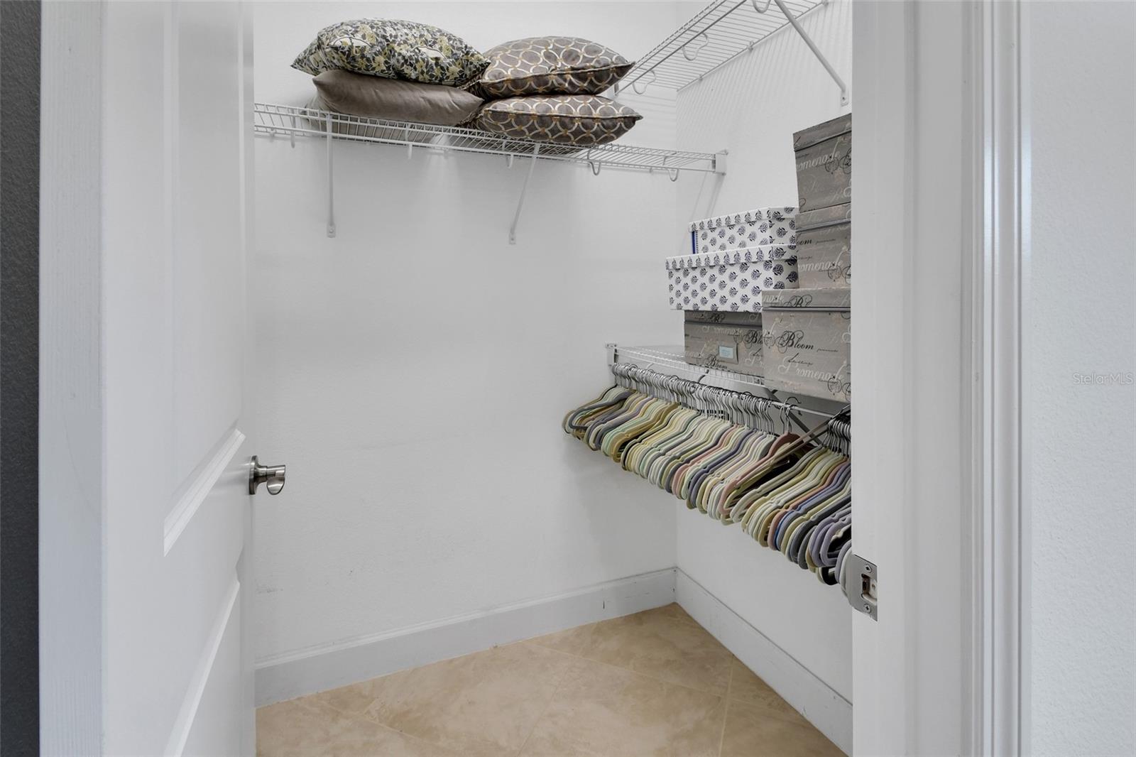 Image 20 of 56 For 308 Locksley Court