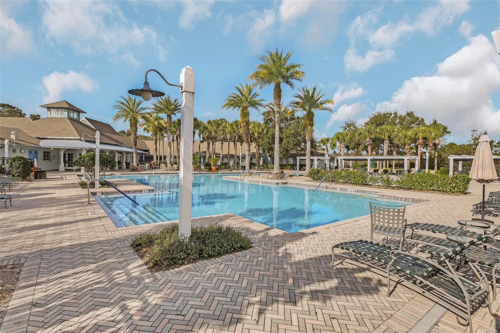 Image 39 of 56 For 308 Locksley Court