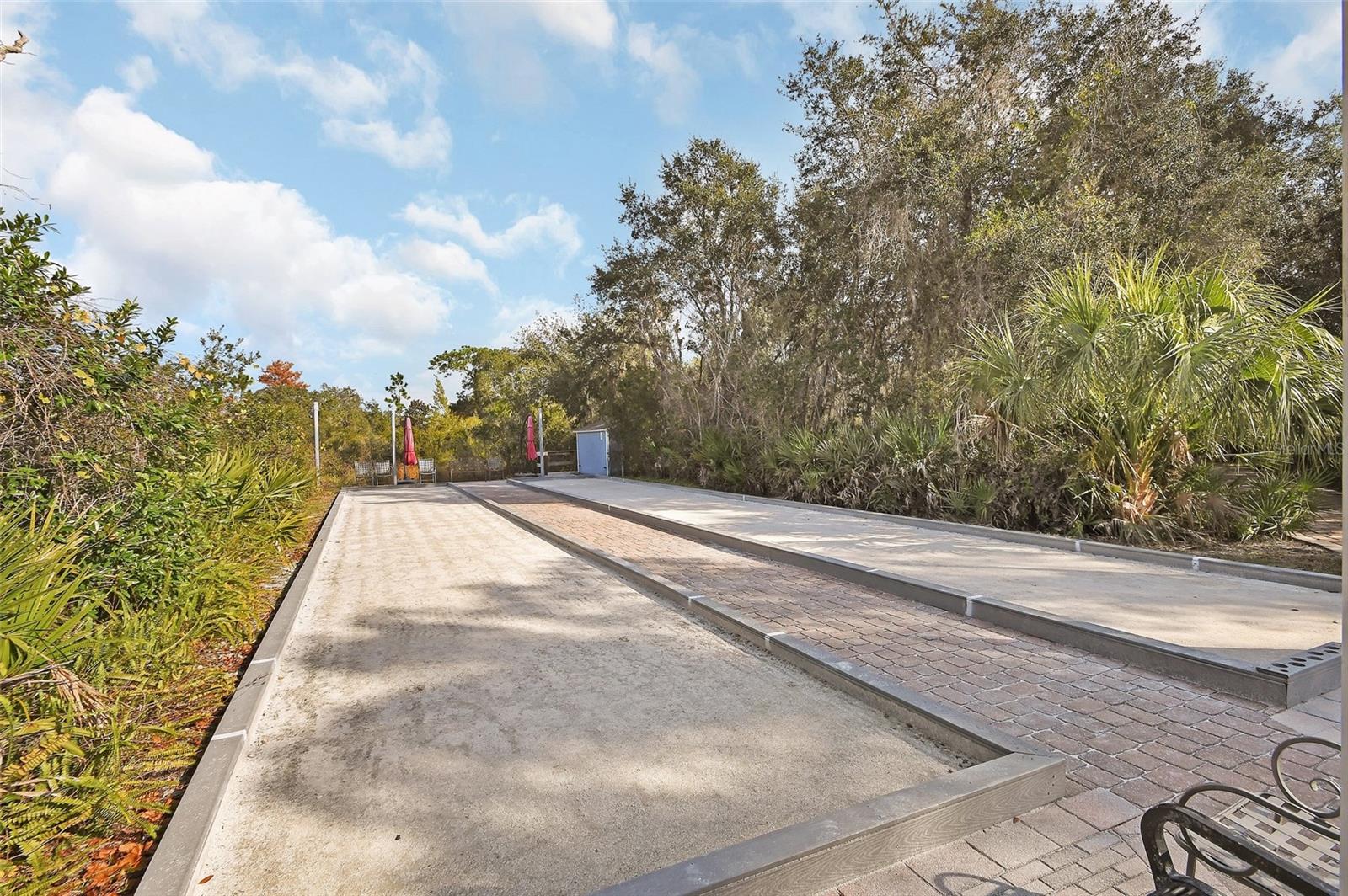 Image 40 of 56 For 308 Locksley Court