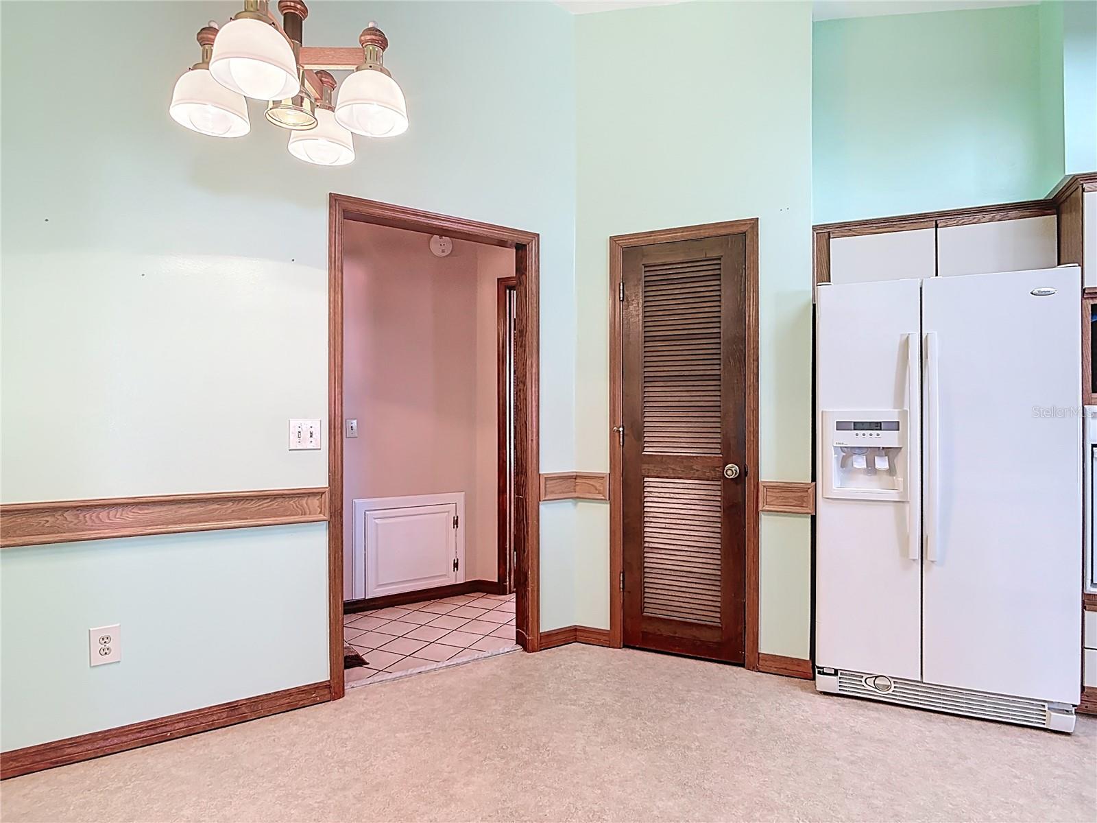 Image 21 of 68 For 2078 Kelso Avenue