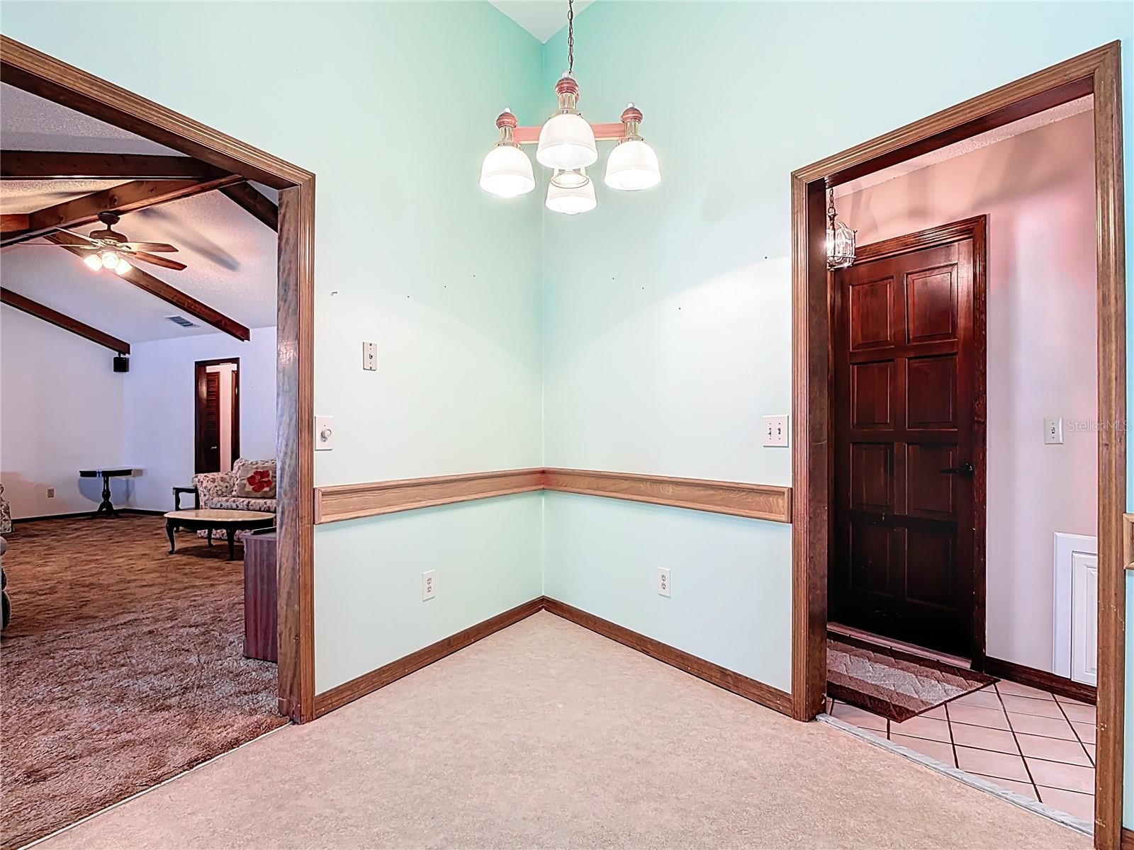 Image 22 of 68 For 2078 Kelso Avenue