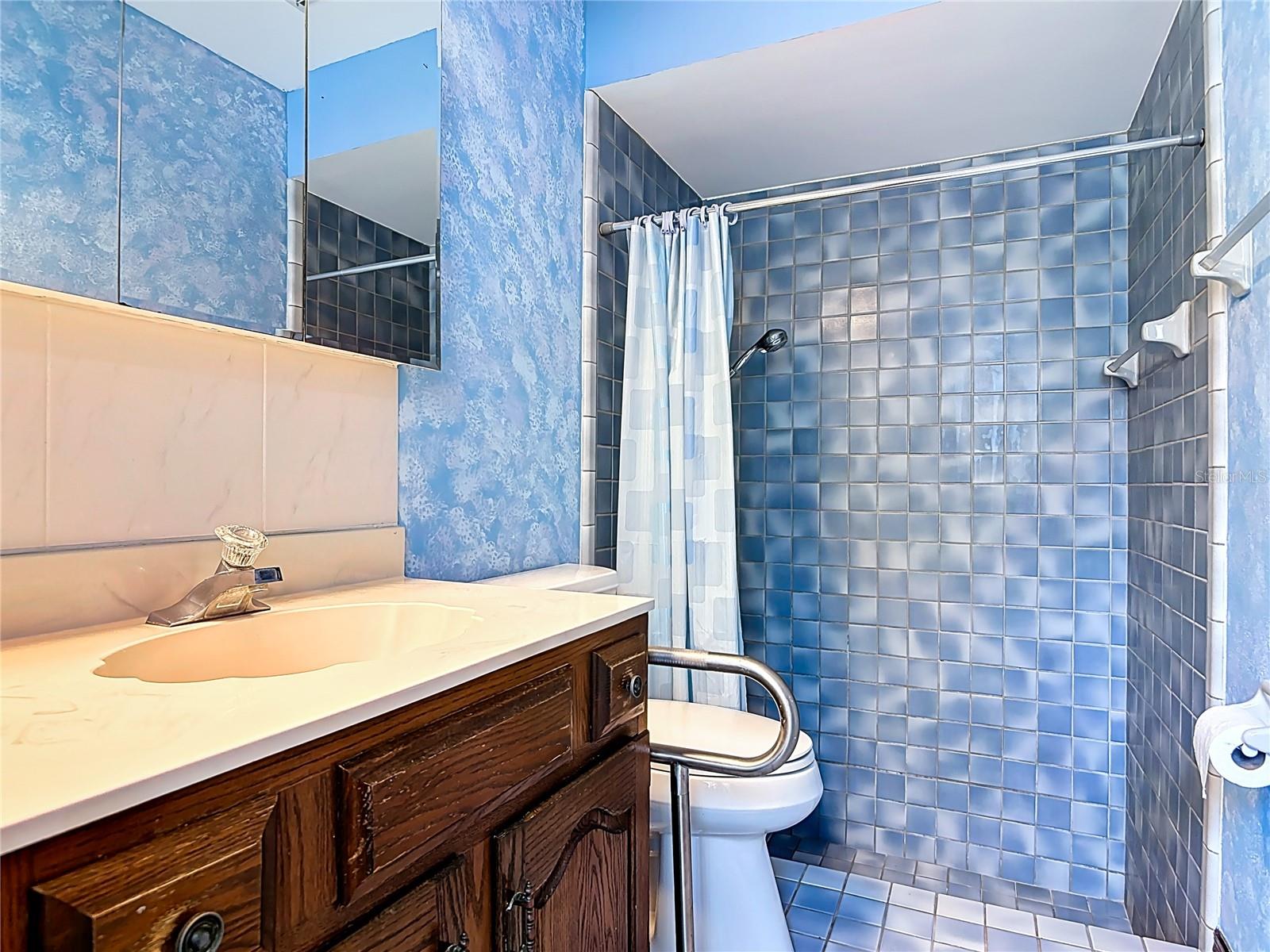 Image 32 of 68 For 2078 Kelso Avenue