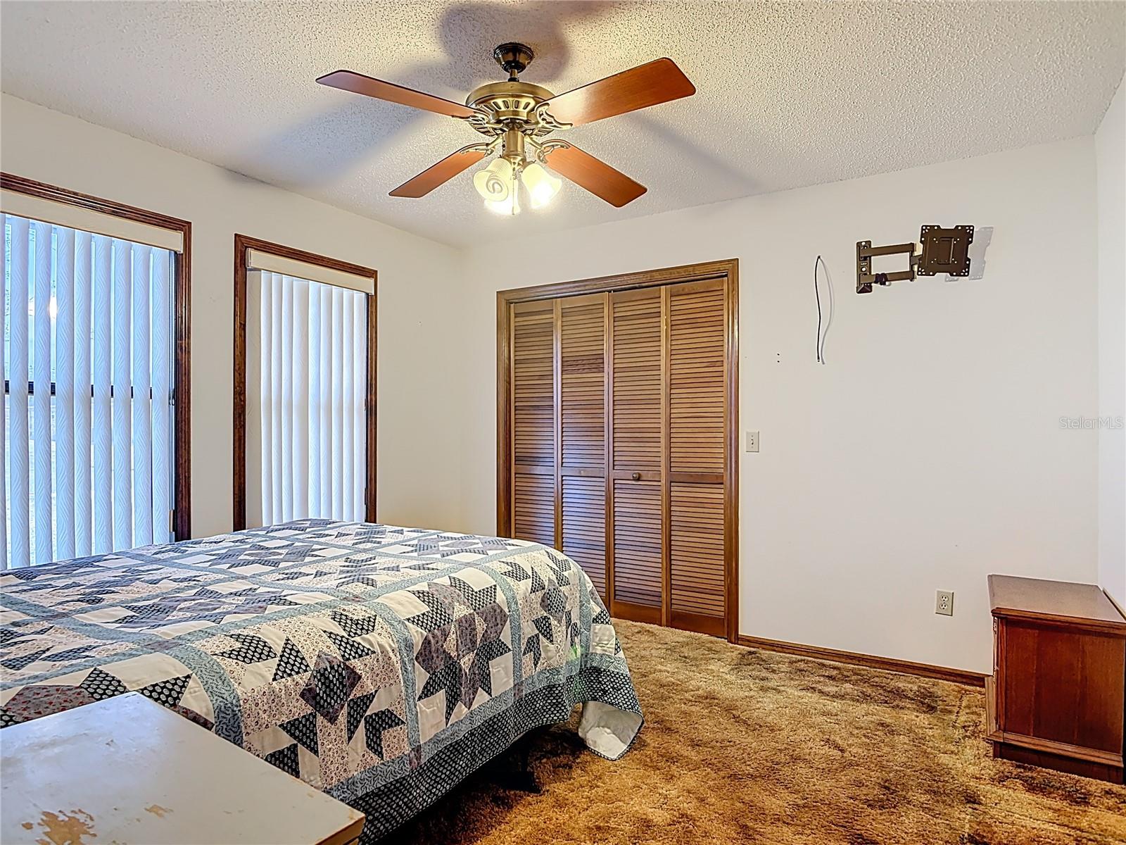 Image 34 of 68 For 2078 Kelso Avenue