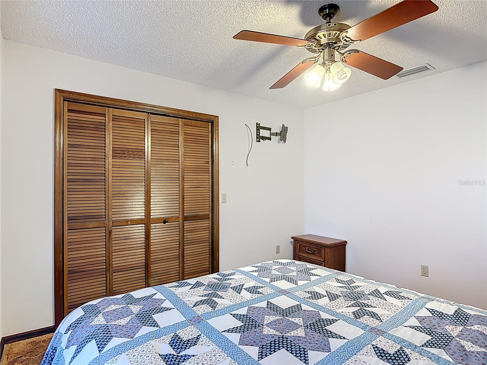 Image 37 of 68 For 2078 Kelso Avenue