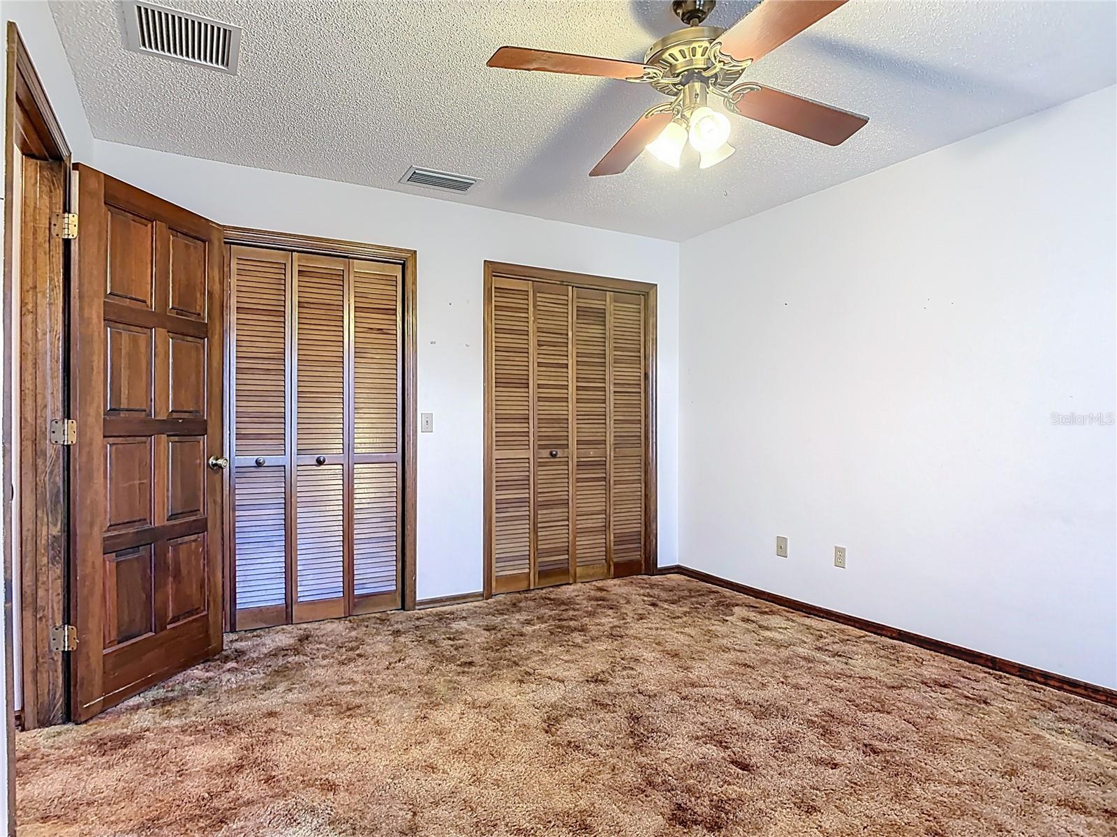 Image 42 of 68 For 2078 Kelso Avenue