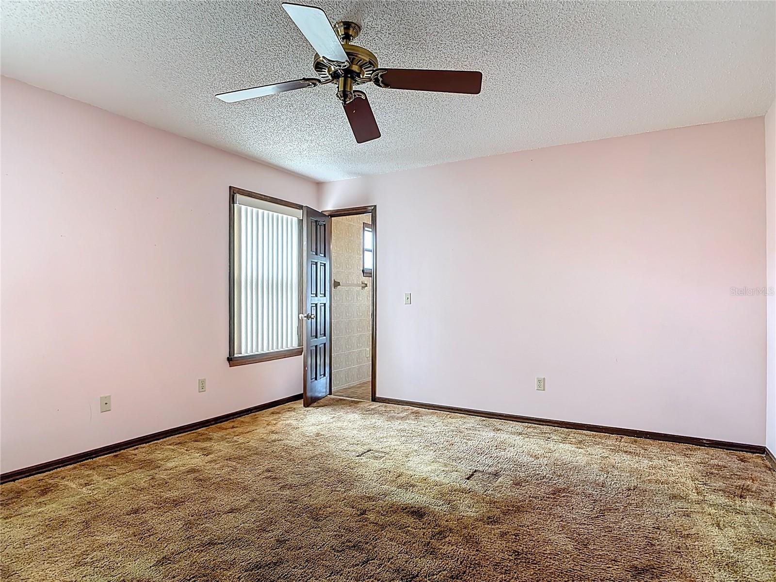 Image 45 of 68 For 2078 Kelso Avenue