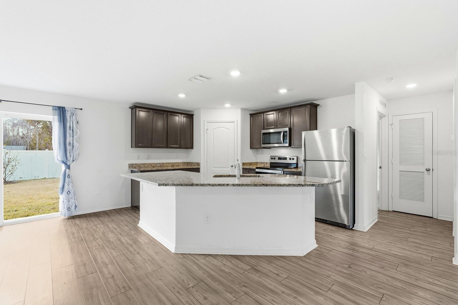 Image 10 of 35 For 14 Zoeller Court