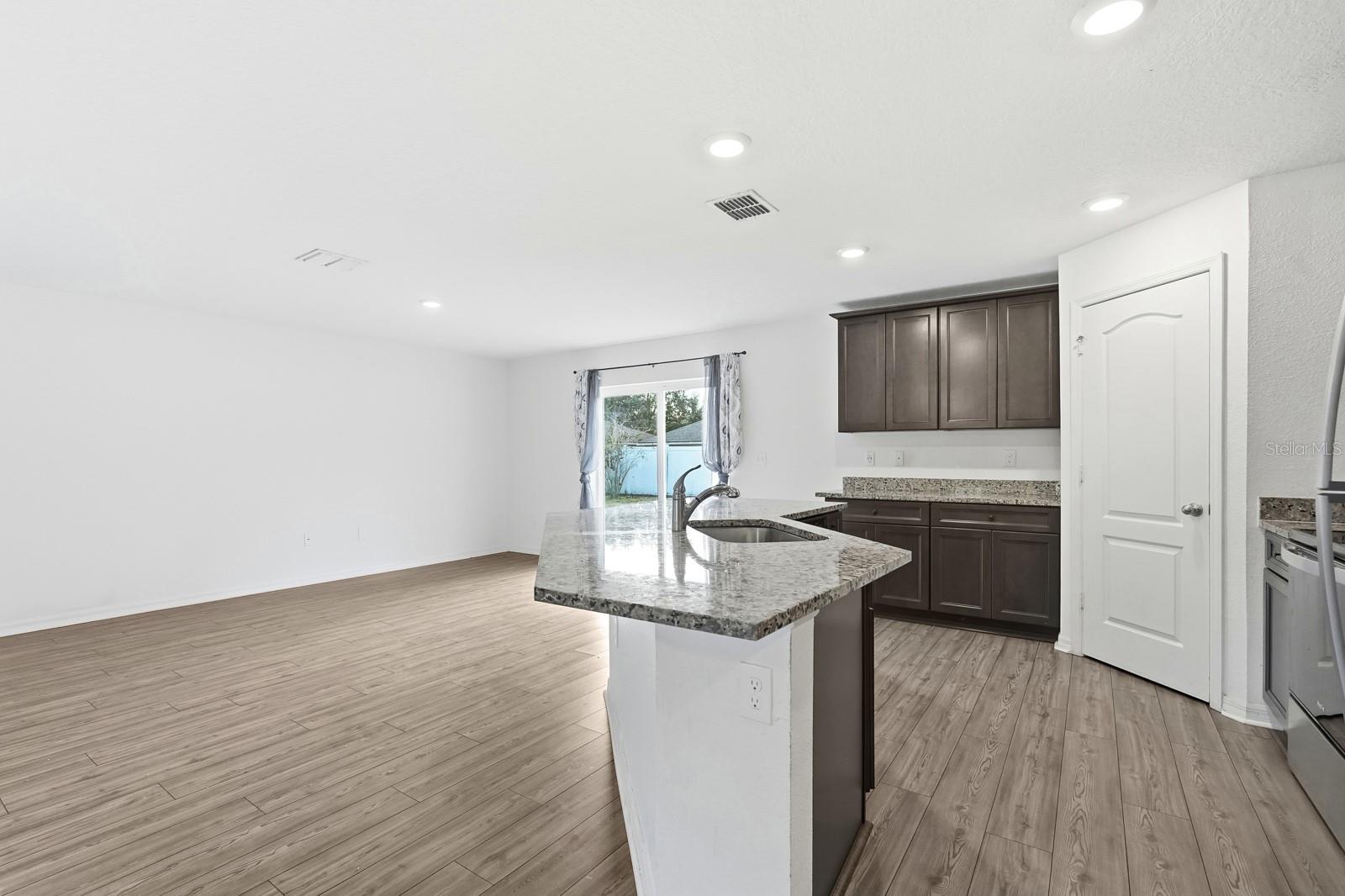 Image 14 of 35 For 14 Zoeller Court