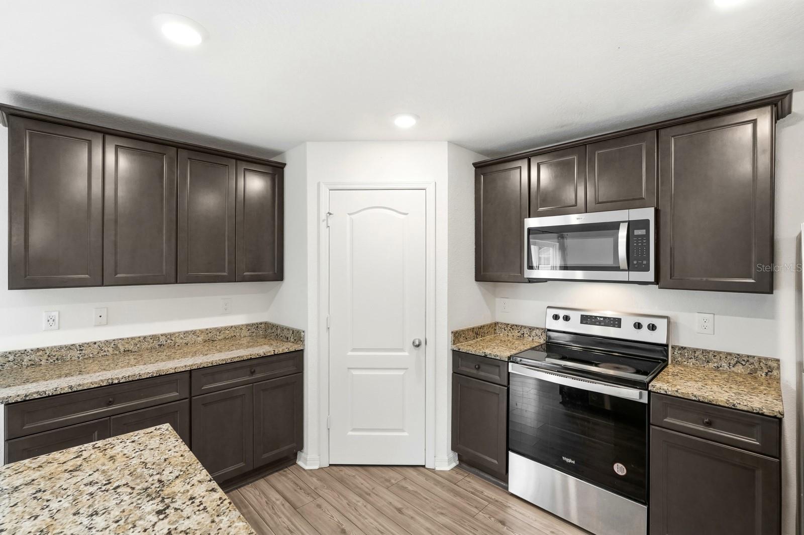 Image 16 of 35 For 14 Zoeller Court