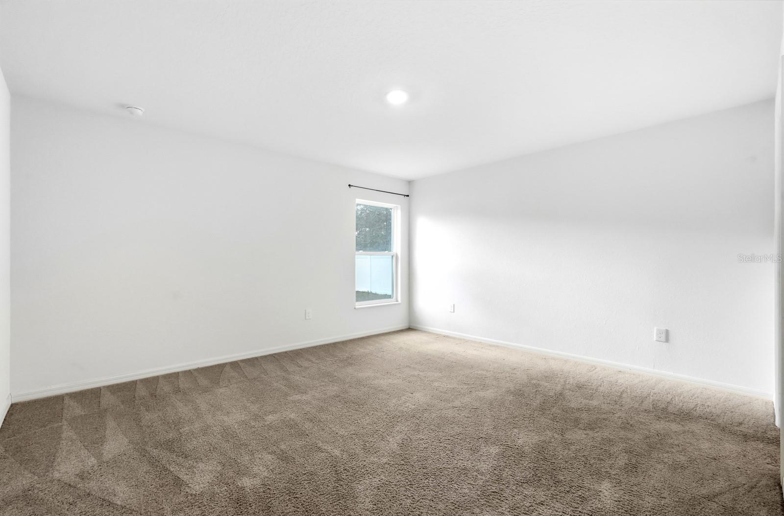 Image 18 of 35 For 14 Zoeller Court