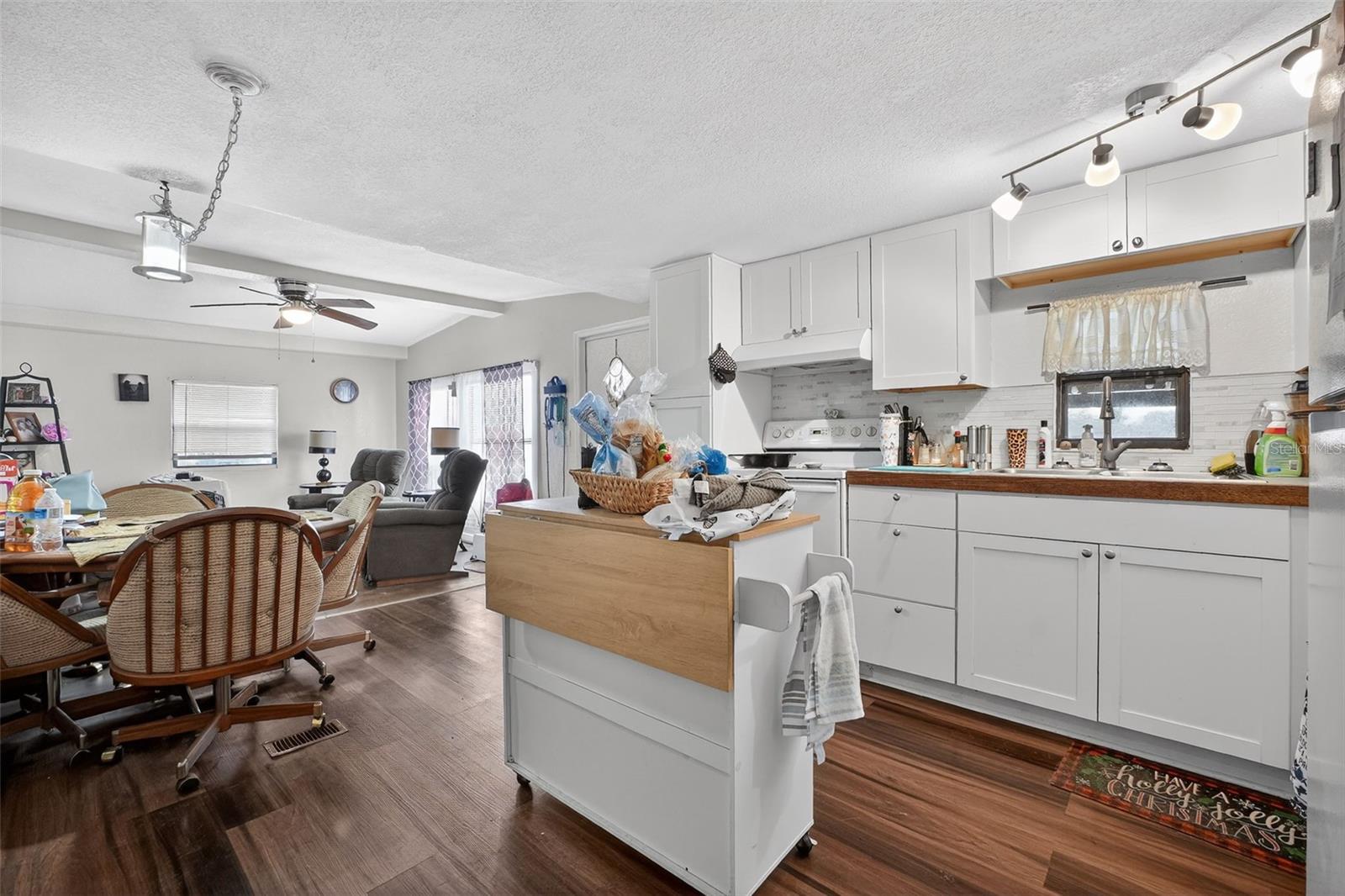 Image 17 of 40 For 2001 Linda Avenue