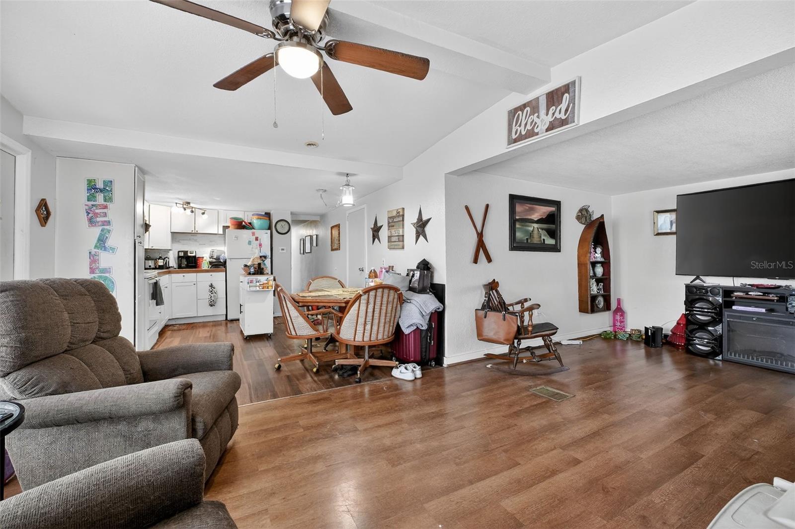 Image 18 of 40 For 2001 Linda Avenue